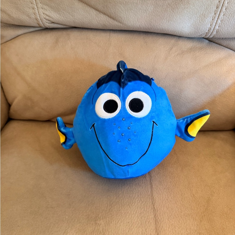 Dory Squishmallow